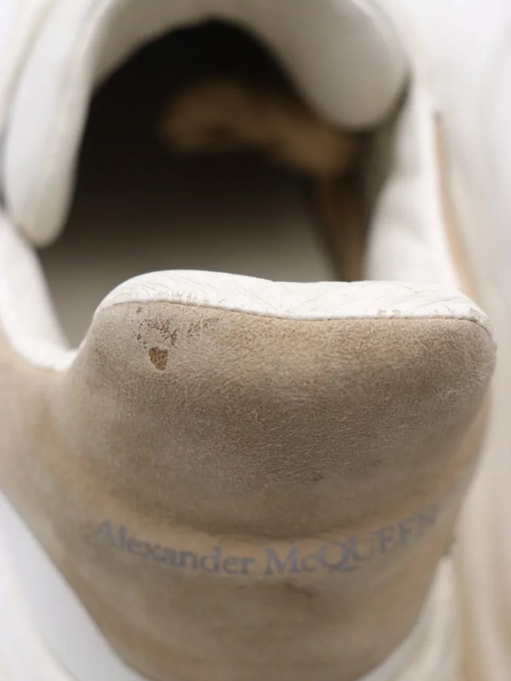 Alexander McQueen Oversized Runner Men's Size EU 44 White Leather Sneakers - Picture 9 of 15